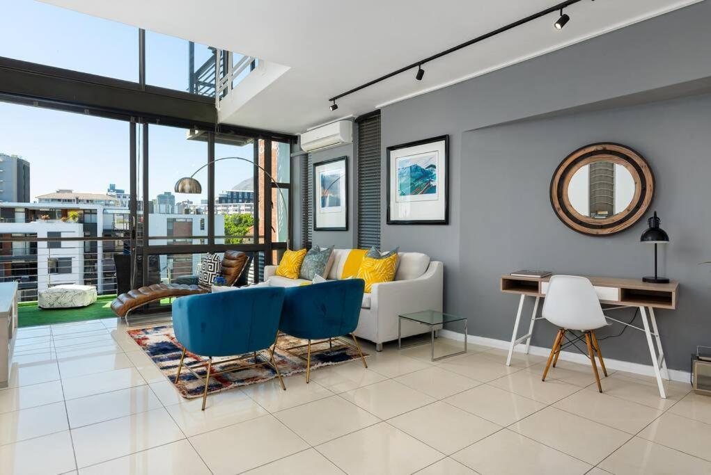 Eraya Waterfront Apartment *